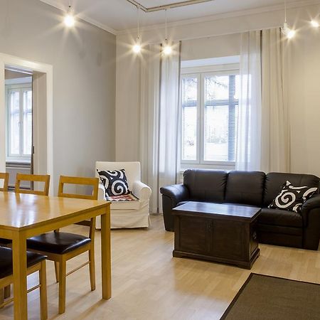 Hotelli Ville Apartment Tammerfors Rum bild