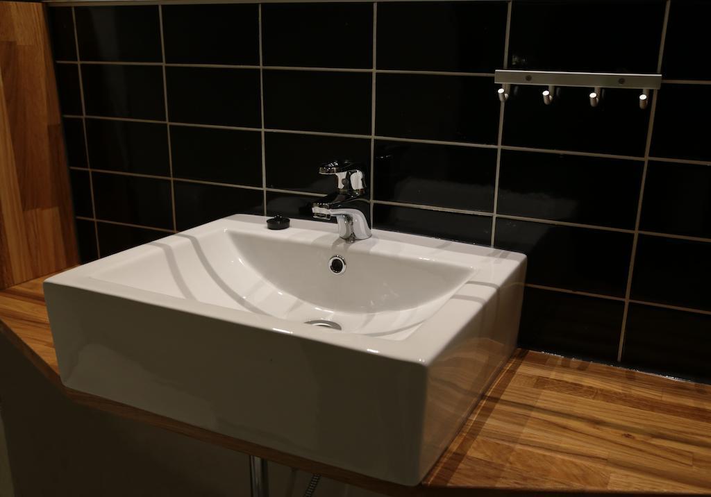 Hotelli Ville Apartment Tammerfors Rum bild