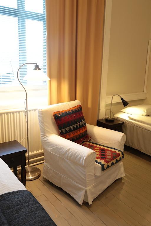 Hotelli Ville Apartment Tammerfors Rum bild